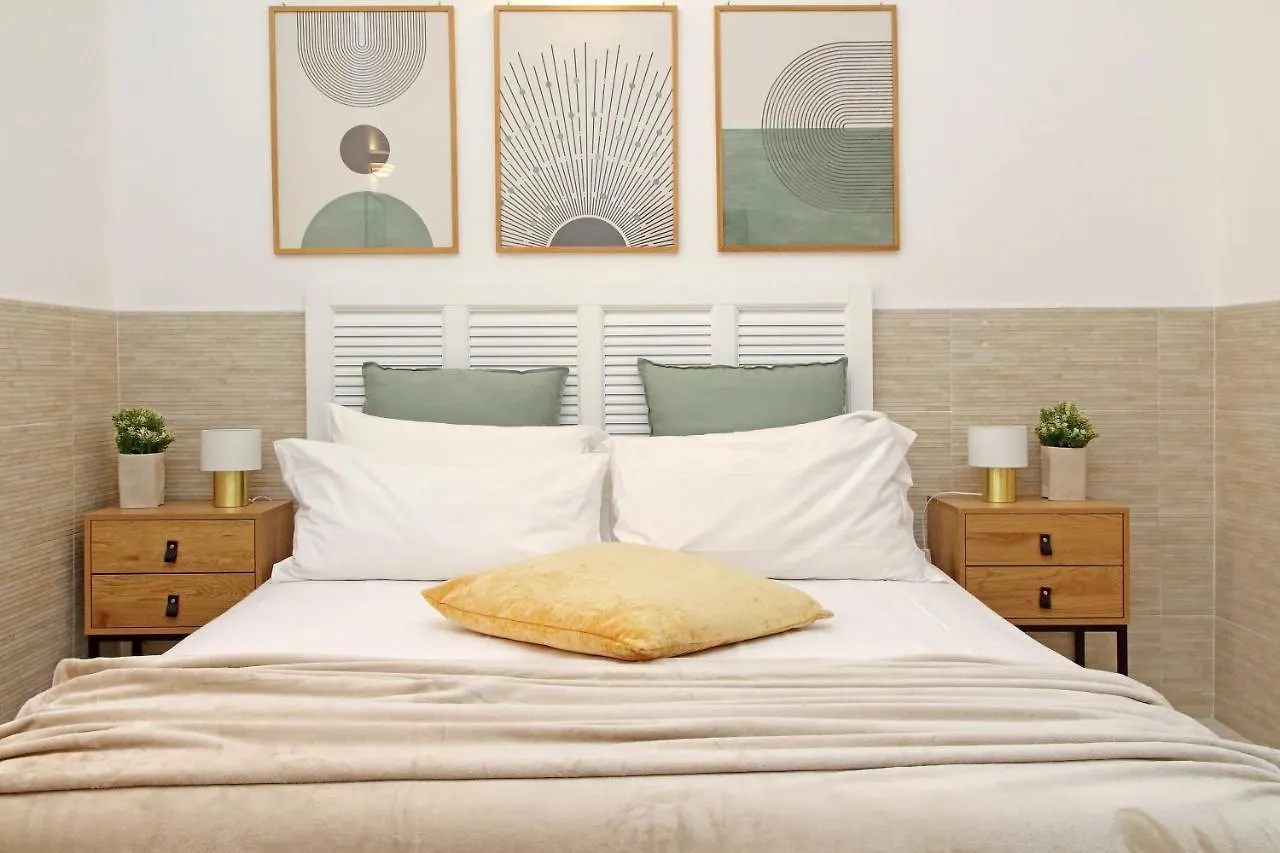 Opera Inn Suites - Rooms And Apartments Рим